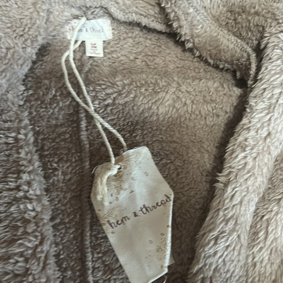 Hem & Thread Jacket - Picture 2 of 4